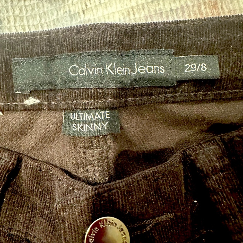 LN Calvin Klein Soft Corduroy Pants Lightweight Brown Size 29/8 Lowrise Skinny